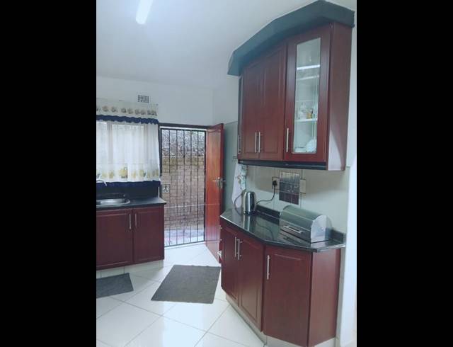 3 BEDROOM HOUSE FOR SALE IN RESERVOIR HILLS
